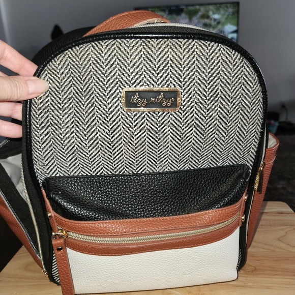 SOLD SOLD Ritzy Backpack Diaper Bag without Changing Pad - Picture 14 of 14